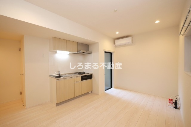 シャンティーハーバー九条の居間・リビング