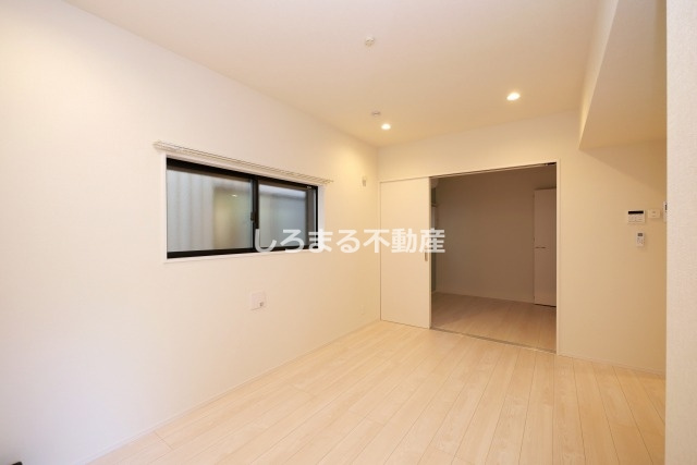 シャンティーハーバー九条の居間・リビング