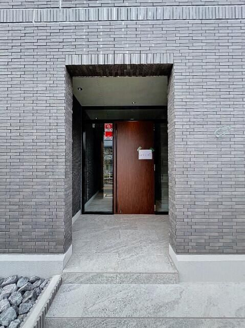 ＦＩＮＯ４４２のエントランス