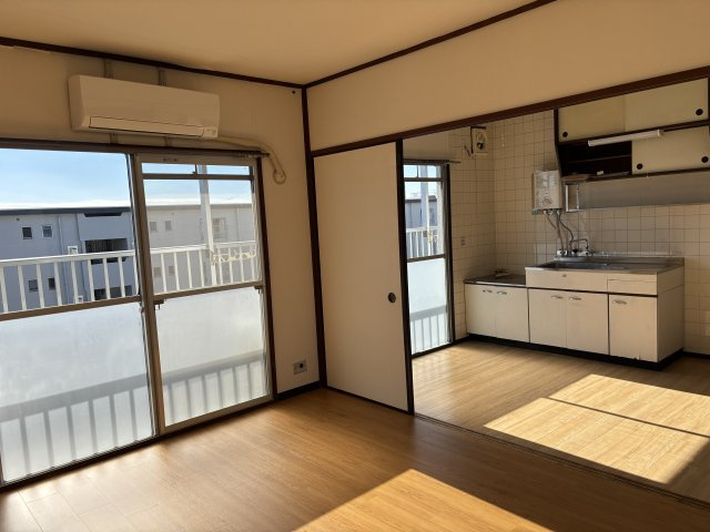 洋室をダイニングにして2LDK仕様も素敵ですね