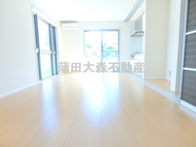 サンクレールの居間・リビング|LDK13.6帖！