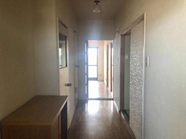 アーバンライフ春江1の玄関