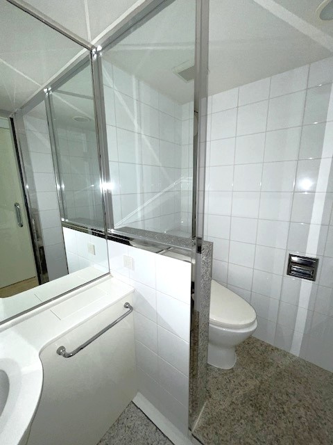 ラ・ヴェリエールのトイレ|※写真は別室になります