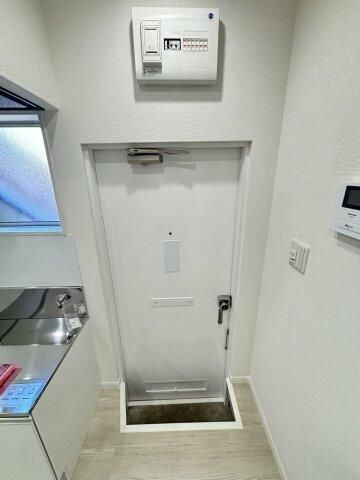 青葉町ハイツの玄関