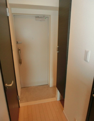 【玄関】 | エミネンスコート