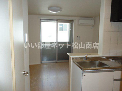 【居間・リビング】 | グランチェスタ鷹子