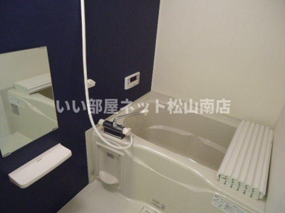 【浴室】 | グランチェスタ鷹子