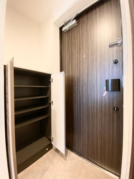 S-RESIDENCE大曽根駅前の玄関
