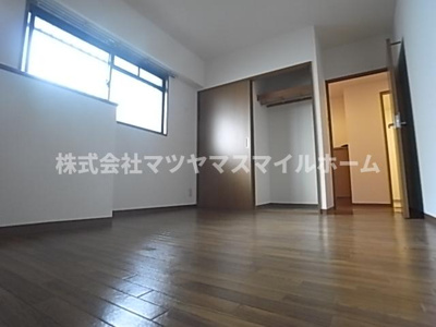 【寝室】 | コモド