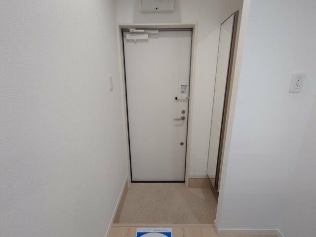 イースターリリー川口の玄関