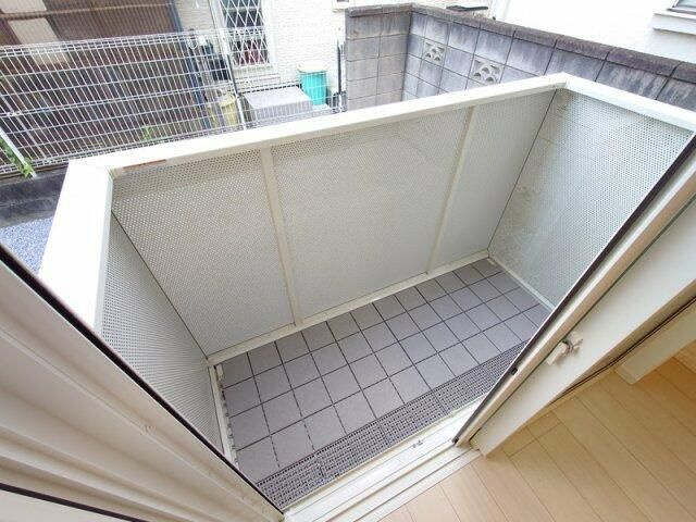 イースターリリー川口のバルコニー