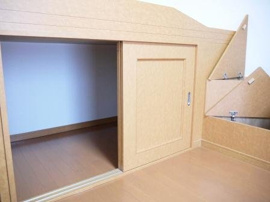 開放的な寝室です