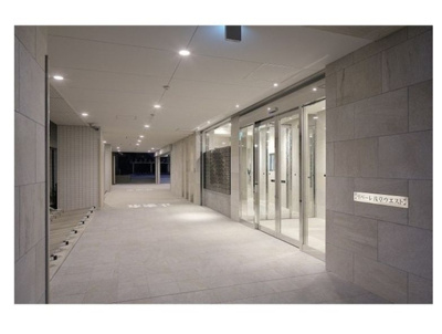 【エントランス】 | リバーレ浅草ウエスト | ゆとりのあるエントランスです