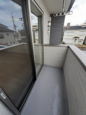 【バルコニー】 | メゾン・リュミエールⅣ | 広々としたバルコニーです