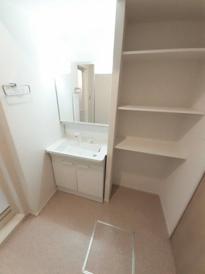 【洗面所】 | メゾン・リュミエールⅣ | 脱衣スペースもあります