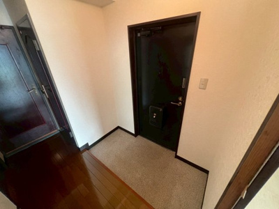 【玄関】 | 三幸フェニックスハイツ