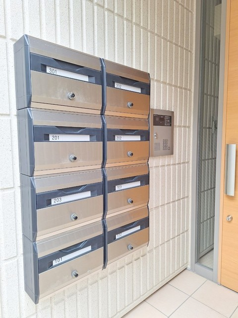 Maison de plumeのセキュリティ|オートロック付きのエントランス