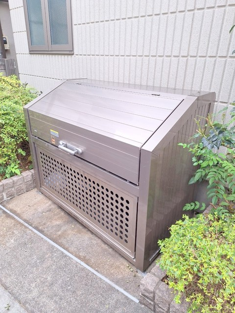 Maison de plumeのその他|ゴミストッカー