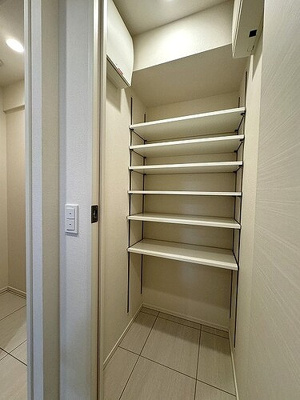 【その他】 | ライオンズ千代田岩本町ミレスーＫＤＡ | シューズインクロゼット　※2024年4月撮影