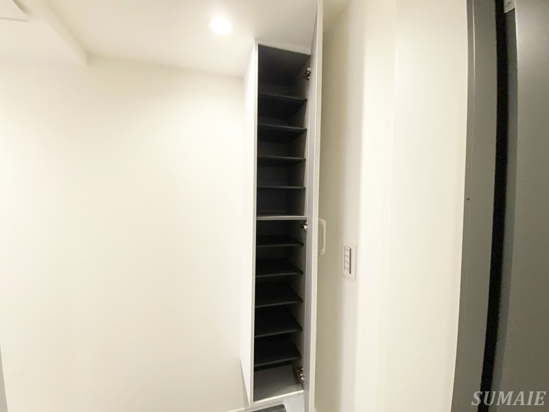 Monologueの収納|シューズボックスです☆