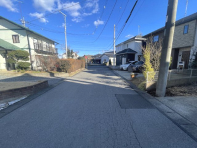 【前面道路含む現地写真】 | 真岡市東光寺4LDK中古住宅