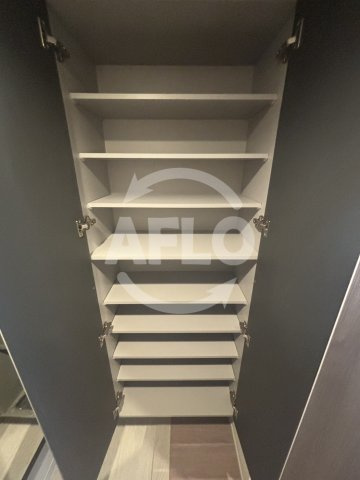 シーズンフラッツ中崎の玄関|シーズンフラッツ中崎　シューズインボックス