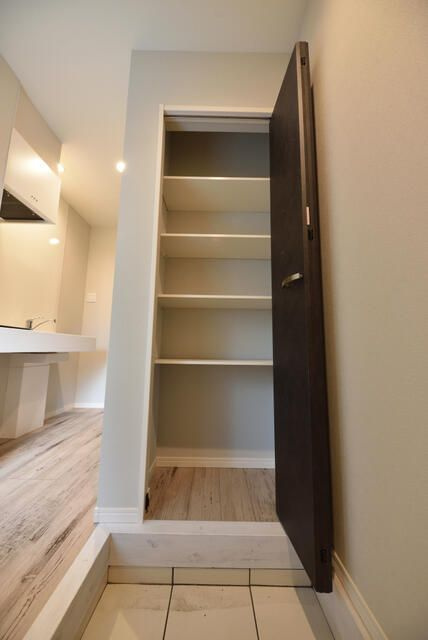 ザ等々力アジト（ＴＨＥ　ＴＯＤＯＲＯＫＩ　ＡＪＩＴＯ）のエントランス