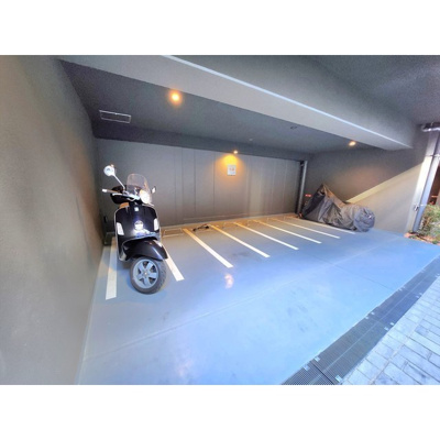  | コスモグラシア内神田