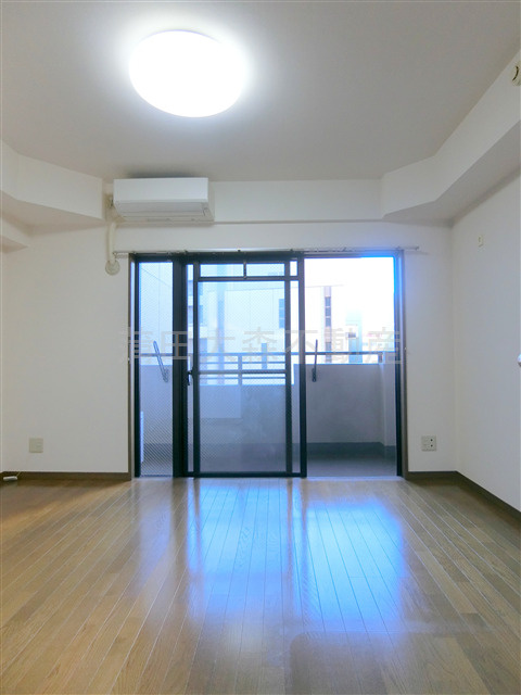 蒲田駅近分譲賃貸マンションの居間・リビング