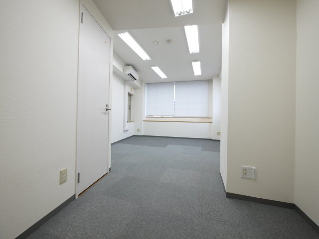 渡辺ビルの居間・リビング