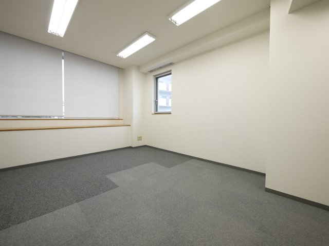 渡辺ビルの洋室