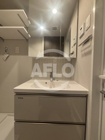 シーズンフラッツ中崎の洗面所|シーズンフラッツ中崎　洗面所