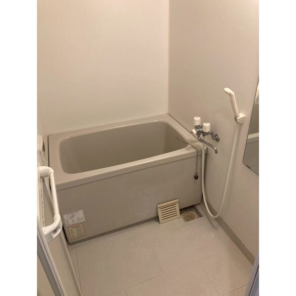 コートビレッジIIの浴室