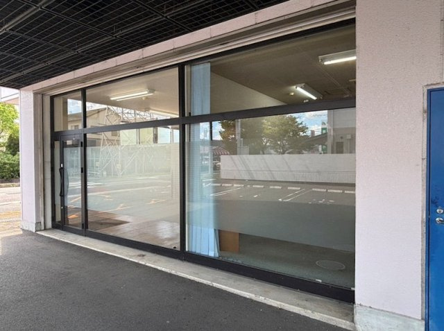 栗東市綣４丁目の店舗事務所の外観