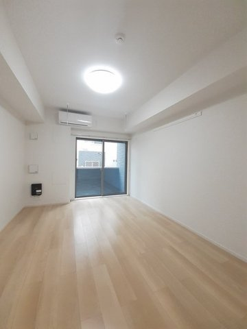 エスティーヌフジＣの洋室