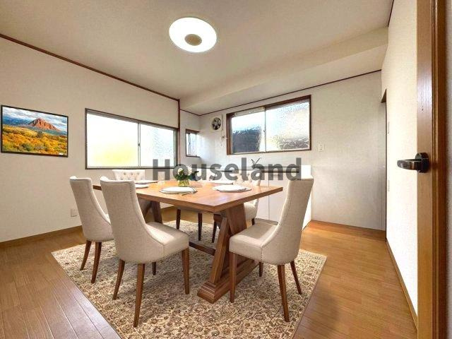 岩橋戸建の居間・リビング|家具はイメージです