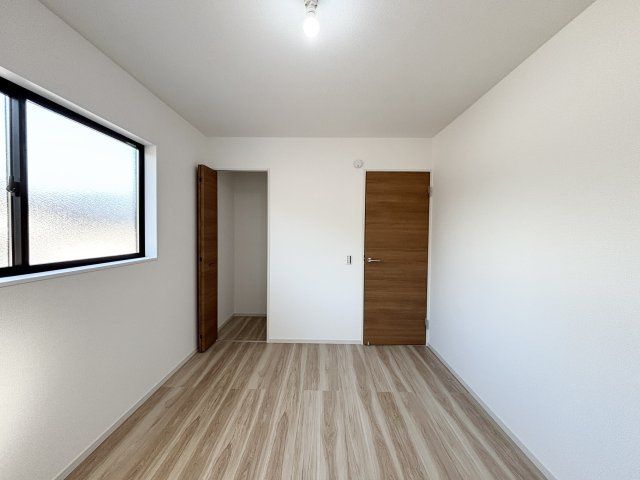 【洋室】 | 上小鳥町2期3号棟