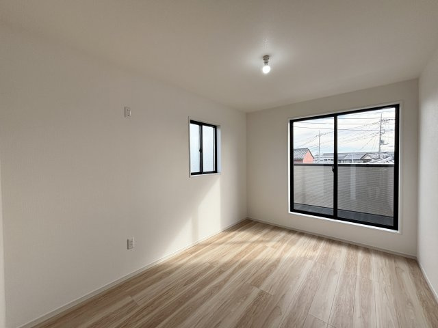 【洋室】 | 上小鳥町2期3号棟