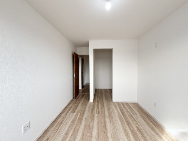 【洋室】 | 上小鳥町2期3号棟