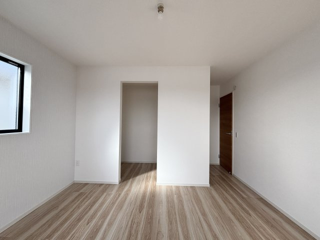 【洋室】 | 上小鳥町2期3号棟