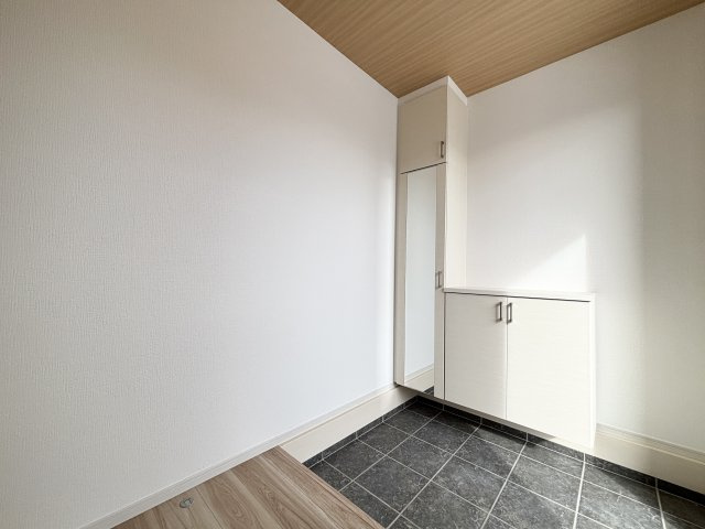 【玄関】 | 上小鳥町2期3号棟