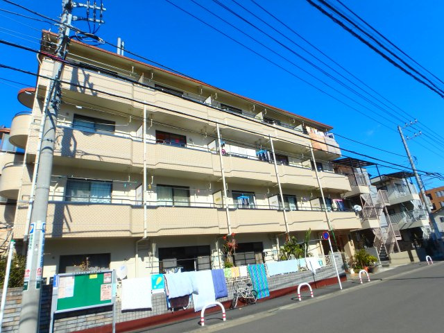 アビタシオン道の外観|ブレーメン商店街を利用できる立地です☆