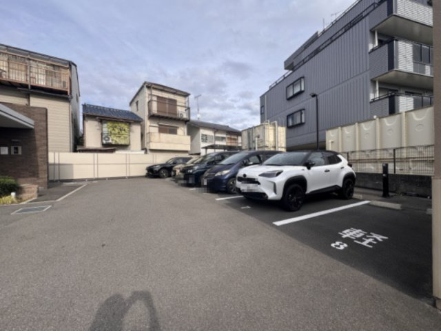 ぽわんの駐車場