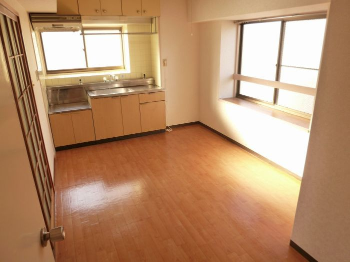 フォーサイト有田Rｅｎａｔｕｓのキッチン|同建物別部屋 現況優先