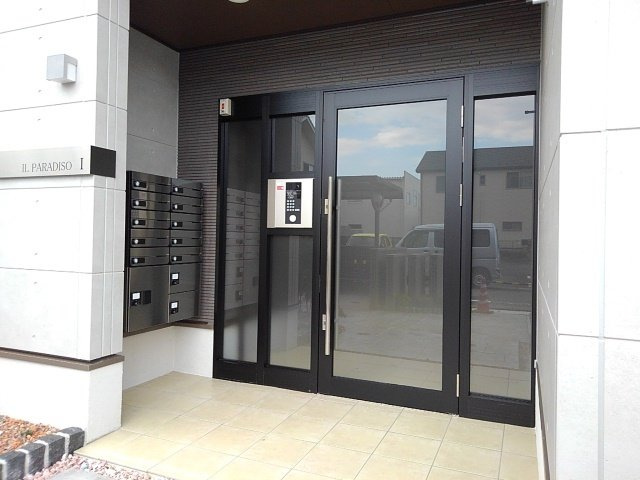 イル・パラディーゾ　Ⅱのエントランス
