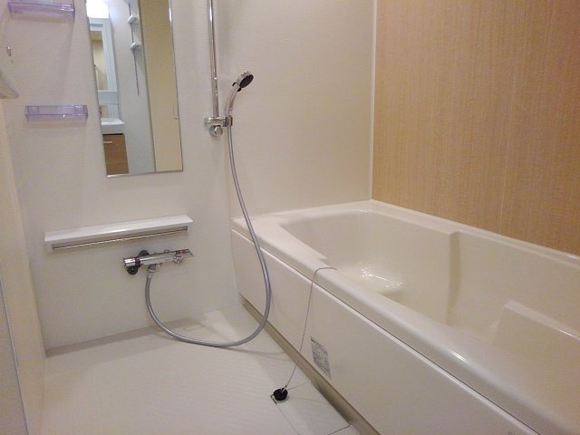 イル・パラディーゾ　Ⅱの浴室