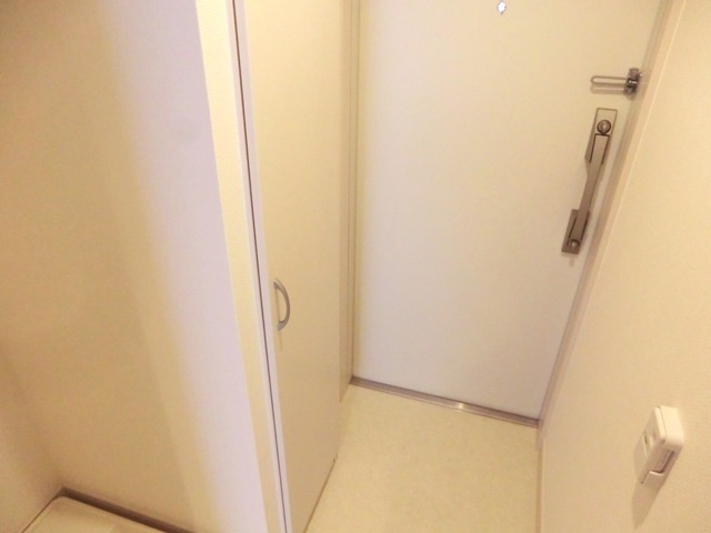 リブリ・ロッソの玄関|★玄関ダブルロック・トールタイプのシューズボックス付き。★