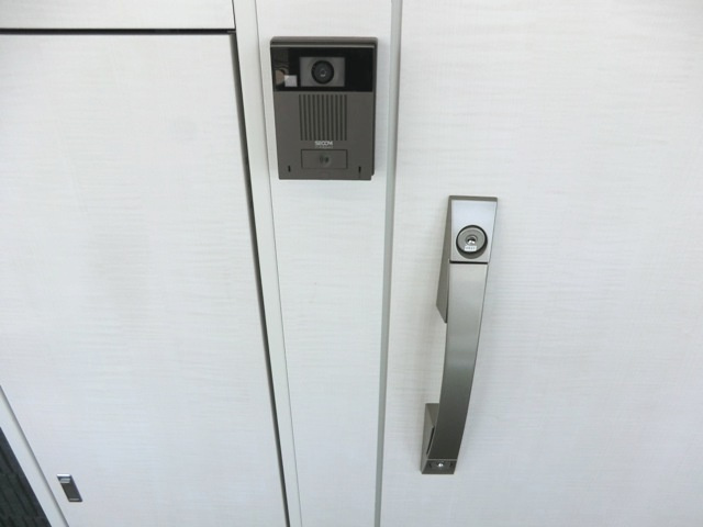 リブリ・ロッソのセキュリティ|★玄関ダブルロック・ＴＶモニターホンを完備しています。★