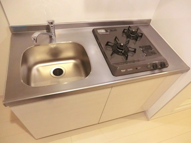 リブリ・ロッソのキッチン|★２口ガスシステムキッチン・都市ガス仕様。★