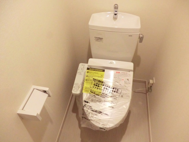 リブリ・ロッソのトイレ|★温水洗浄便座付き。★